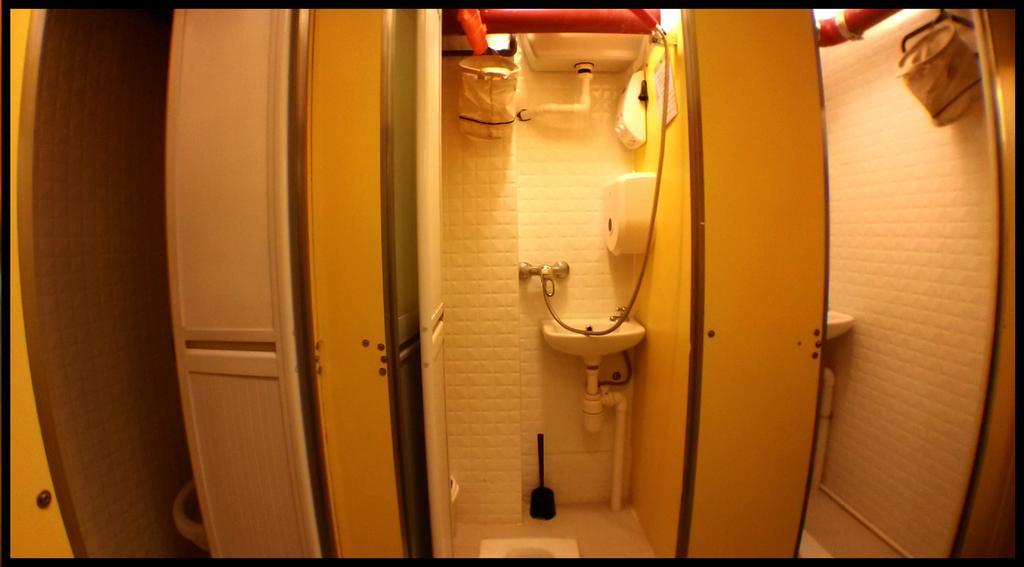Micro Otel Hong Kong Oda fotoğraf